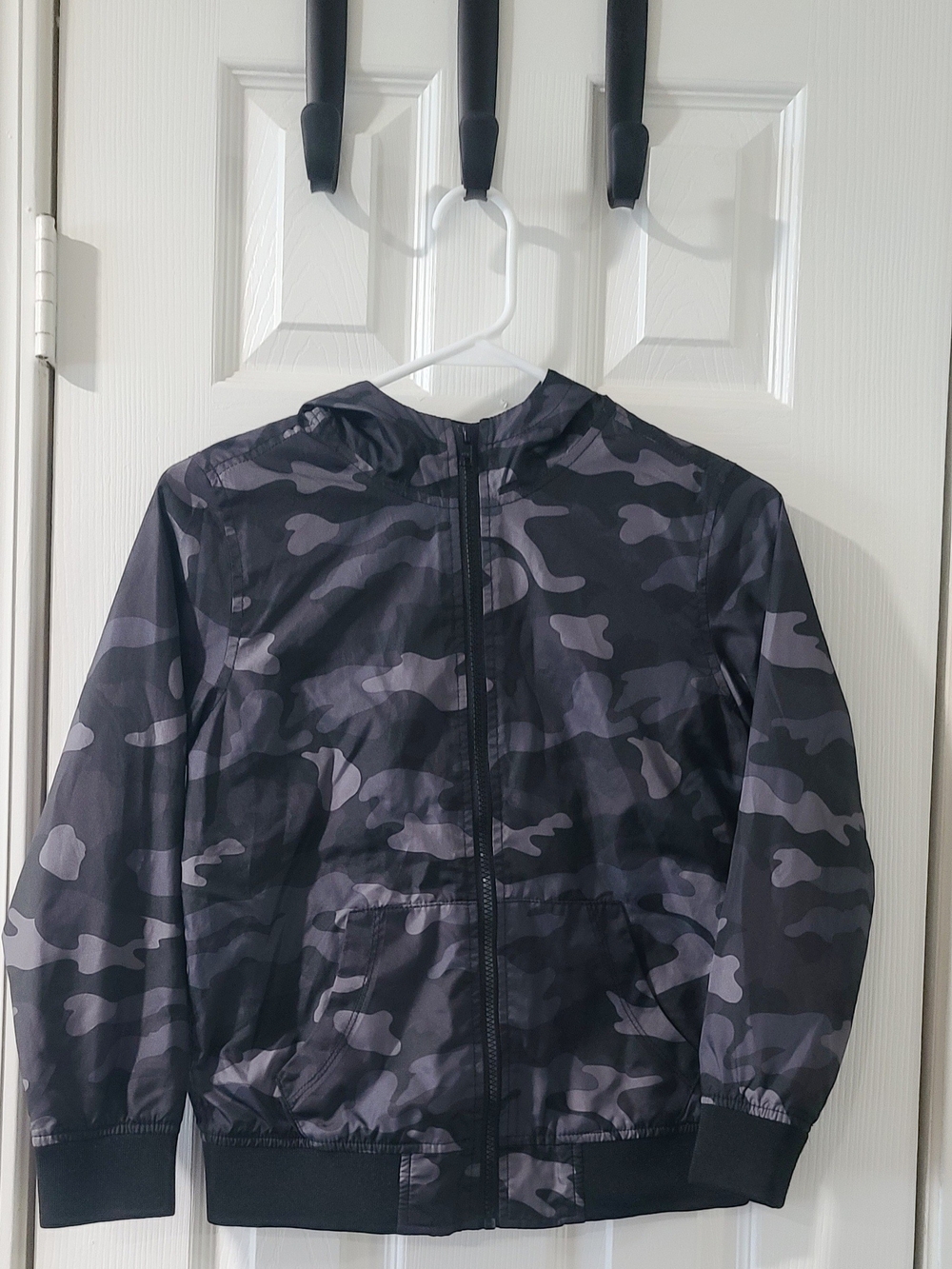 Old Navy Boys Black & Gray Camo Windbreaker Jacket M